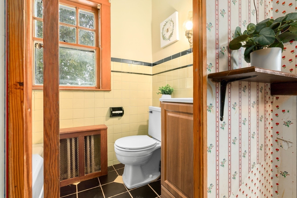 14 Chase Street Danvers, MA 01923 - Photo 23 of 36