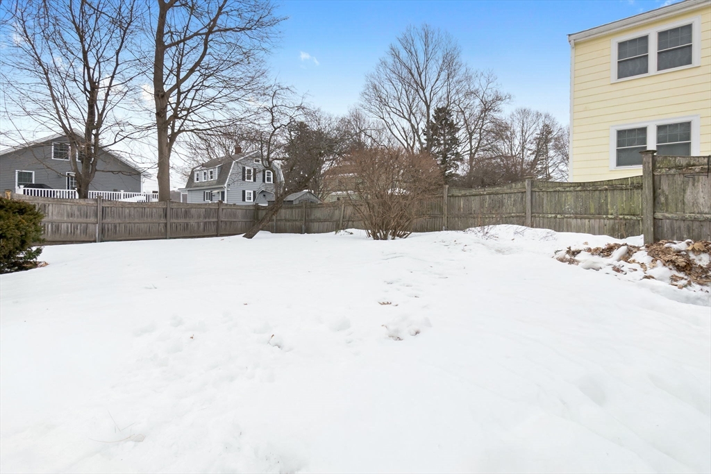 14 Chase Street Danvers, MA 01923 - Photo 5 of 36