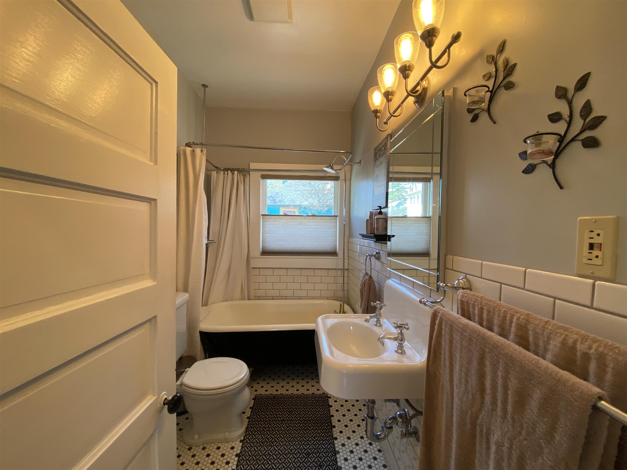 606 West Howe Street Bloomington, IN 47403 - Photo 13 of 19 Gallery Image 13