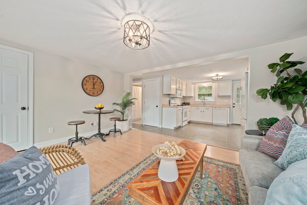 60 Bunnys Road Carver, MA 02330 - Photo 5 of 41 Gallery Image 5