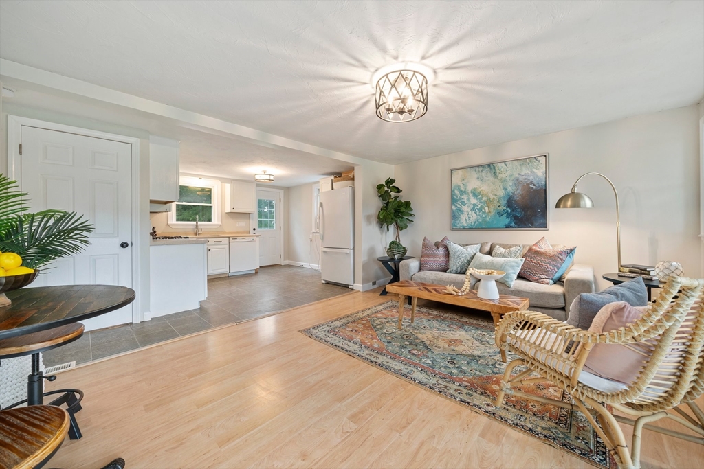 60 Bunnys Road Carver, MA 02330 - Photo 8 of 41 Gallery Image 8