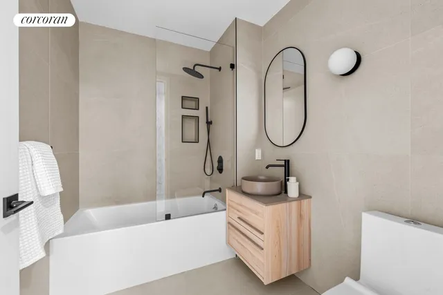 $1,495,000 | 14-35 Broadway, Unit PH | Astoria