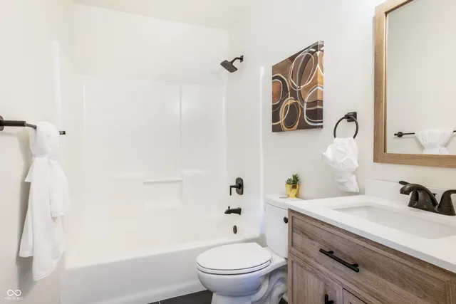 $299,900 | 2006 Cycling Lane, Indianapolis, IN 46260