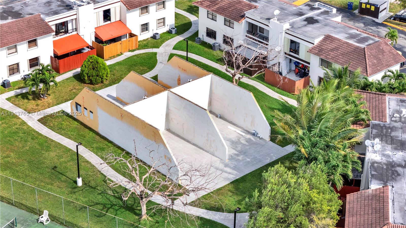 10857 Northwest 7th Street, Unit 2417 Miami, FL 33172 - Photo 8 of 35 an aerial view of a house