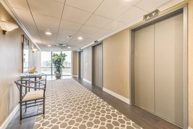 $375,000 | 14 Greenway Plaza, Unit 15L, Houston, TX 77046