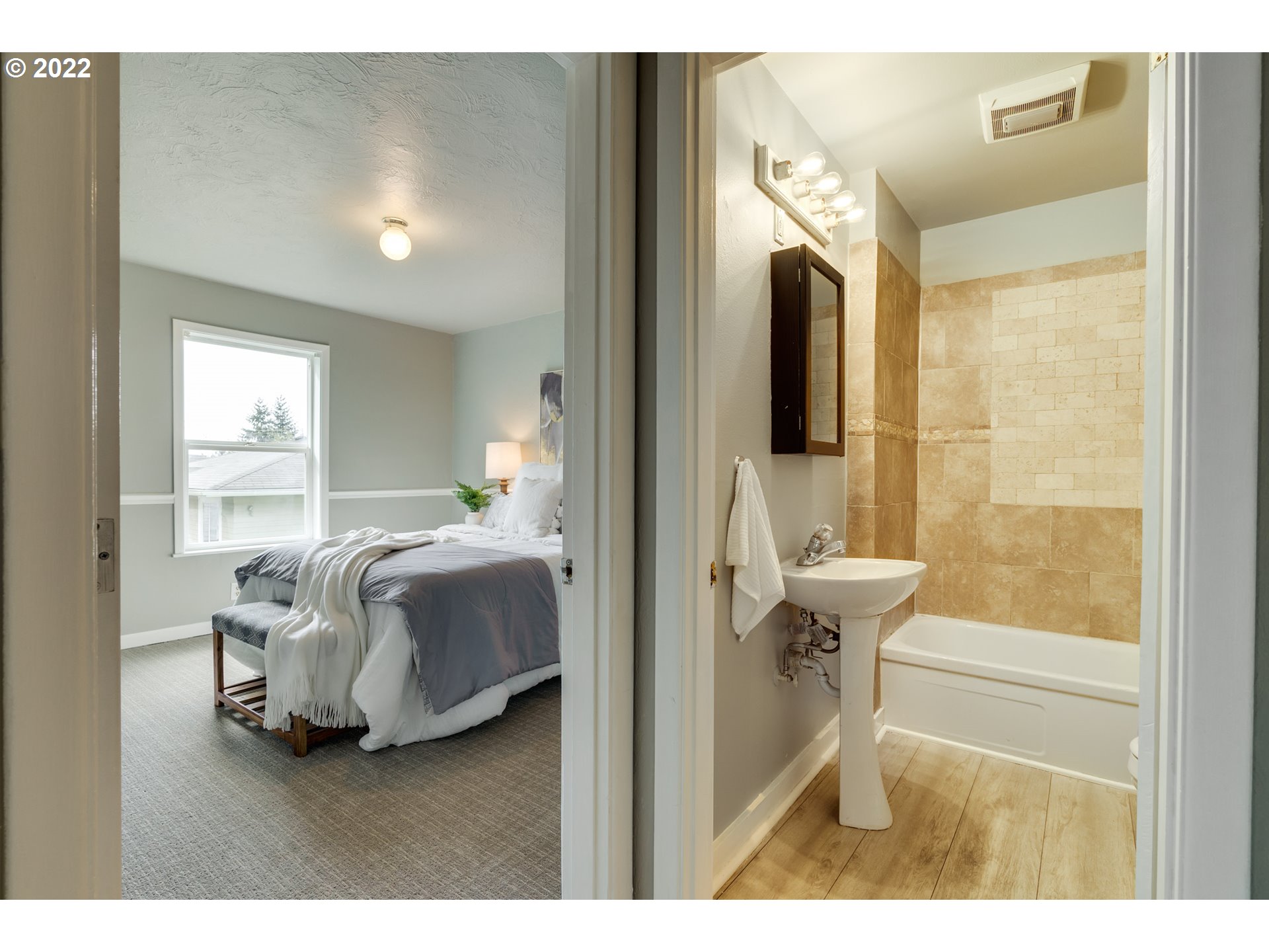 9517 Southwest Boones Ferry Road Portland, OR 97219 - Photo 11 of 32 Gallery Image 11