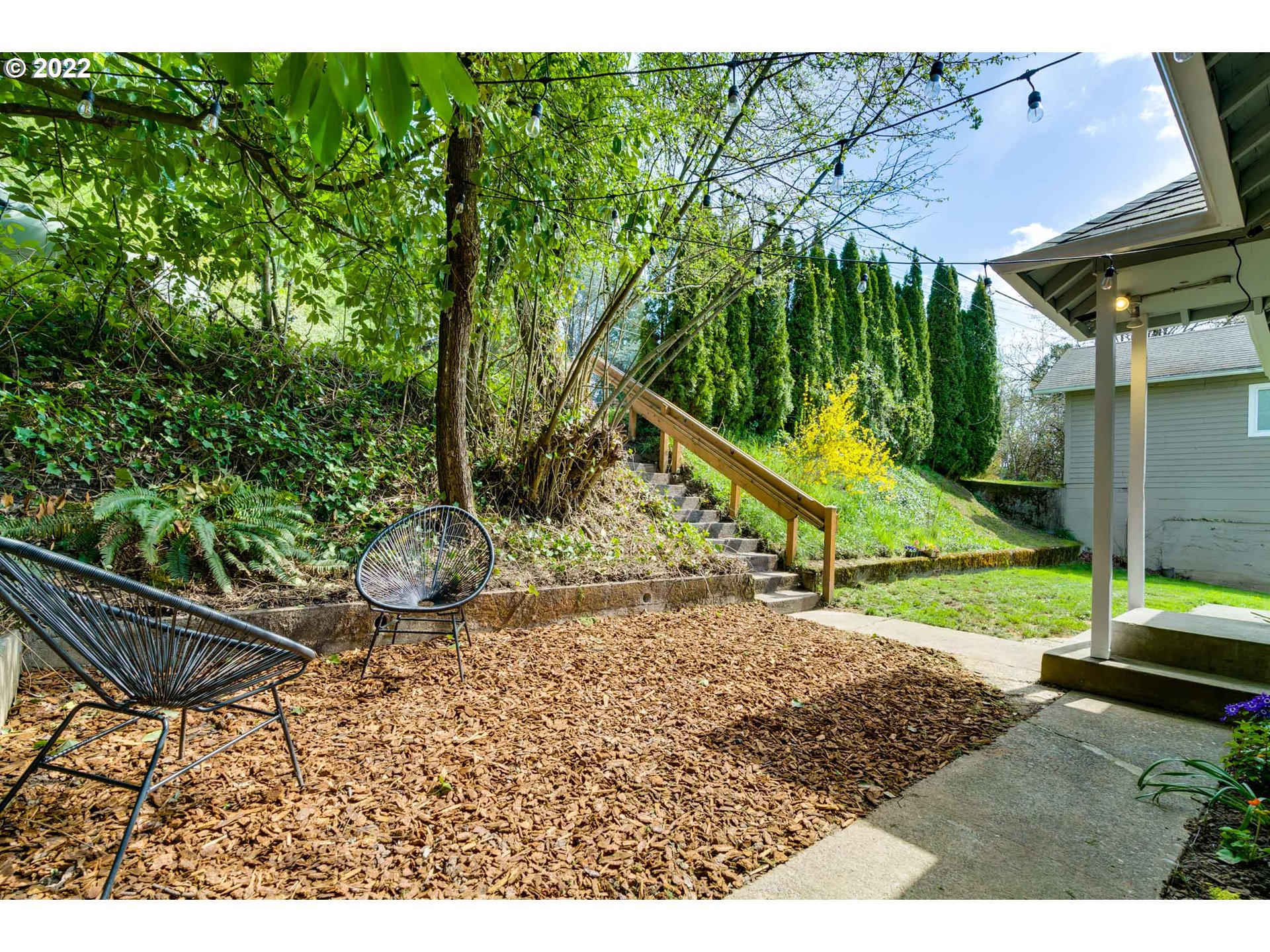 9517 Southwest Boones Ferry Road Portland, OR 97219 - Photo 3 of 32 Gallery Image 3