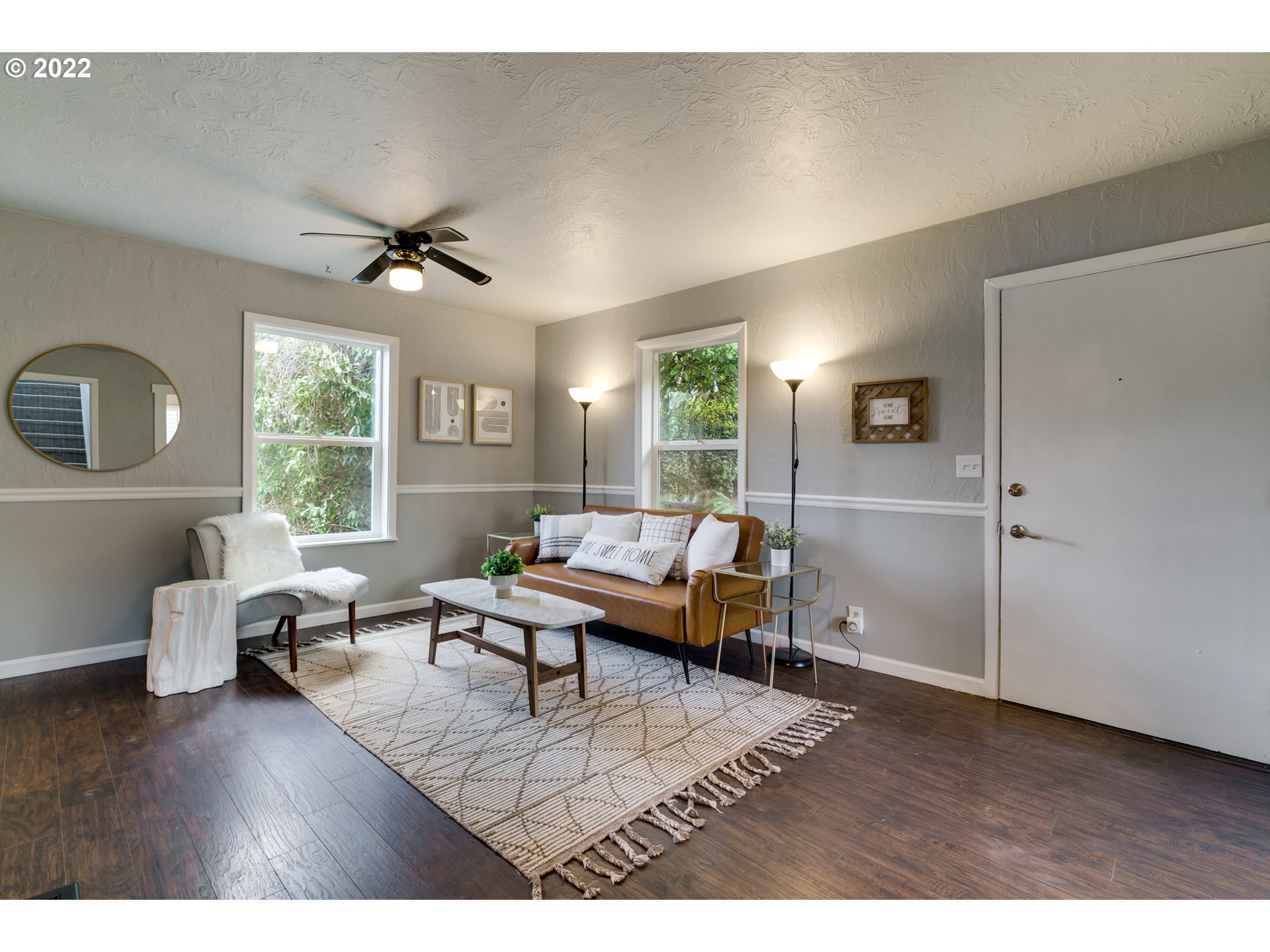 9517 Southwest Boones Ferry Road Portland, OR 97219 - Photo 5 of 32 Gallery Image 5