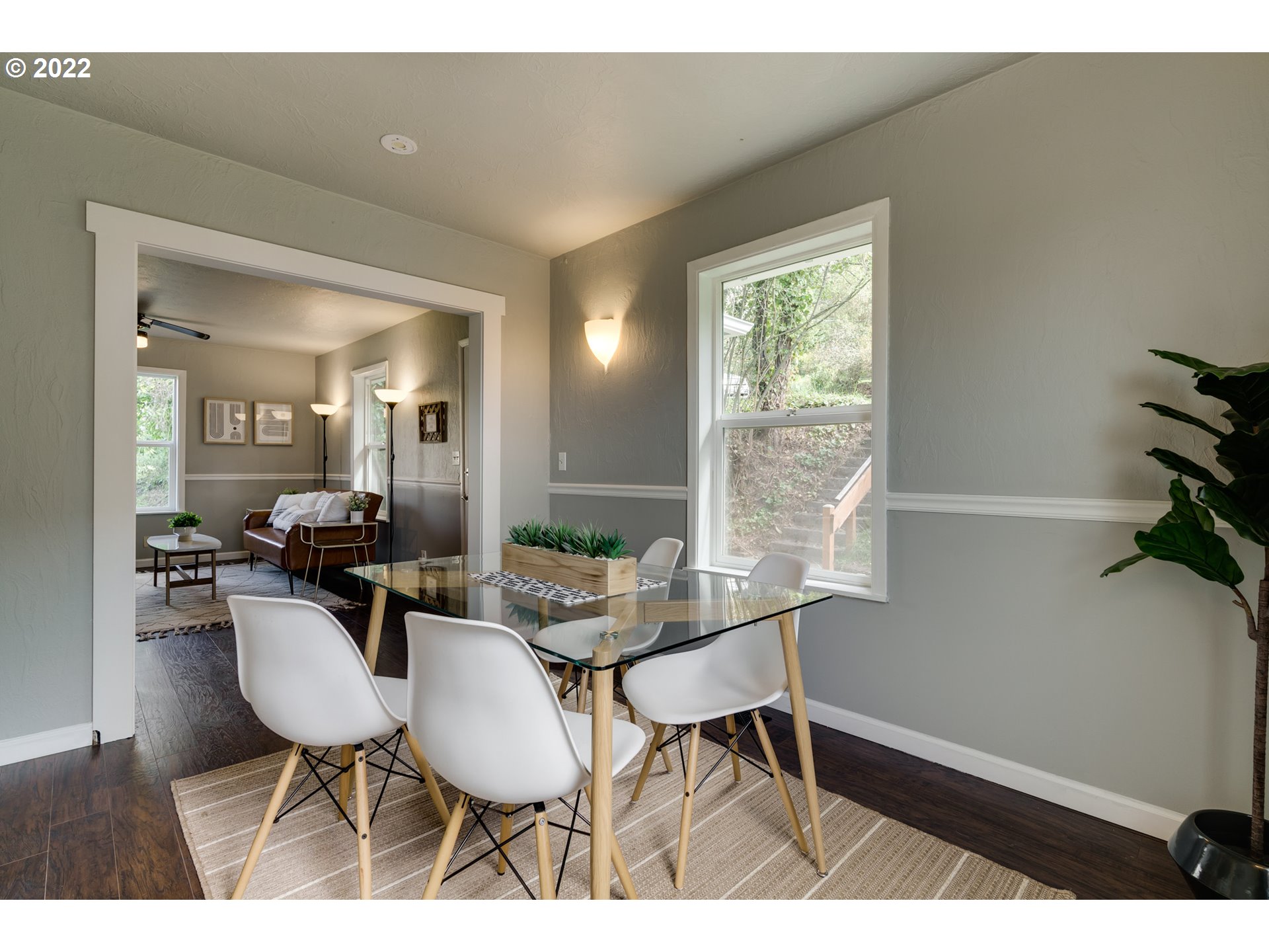 9517 Southwest Boones Ferry Road Portland, OR 97219 - Photo 9 of 32 Gallery Image 9