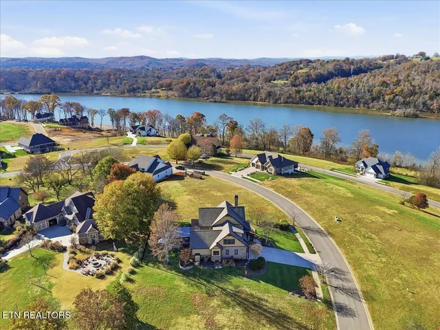 $250,000 | 2532 Persimmon Ridge, Loudon, TN 37774
