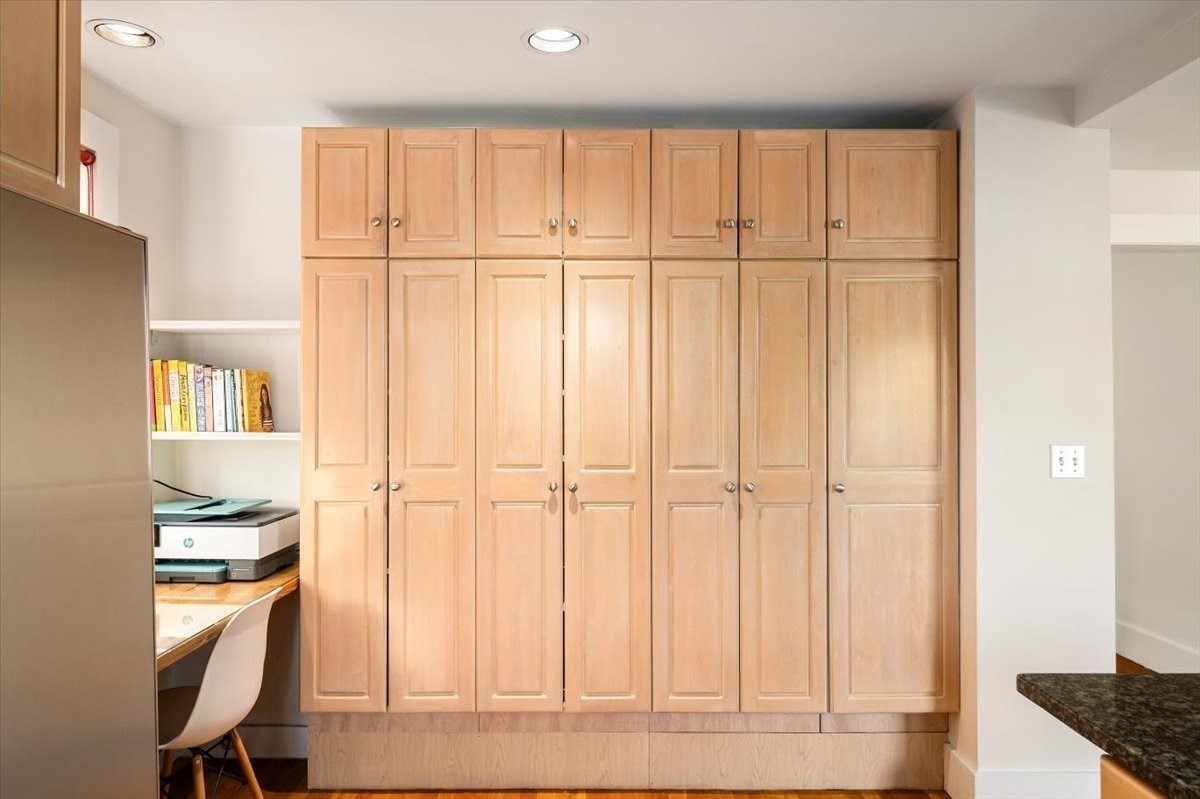 12 Barnes Road, Unit 2 Newton, MA 02458 - Photo 11 of 41 Gallery Image 11
