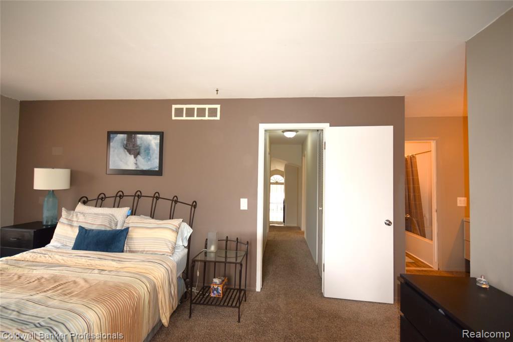 1141 Pine Ridge Court Rochester Hills, MI 48306 - Photo 15 of 31