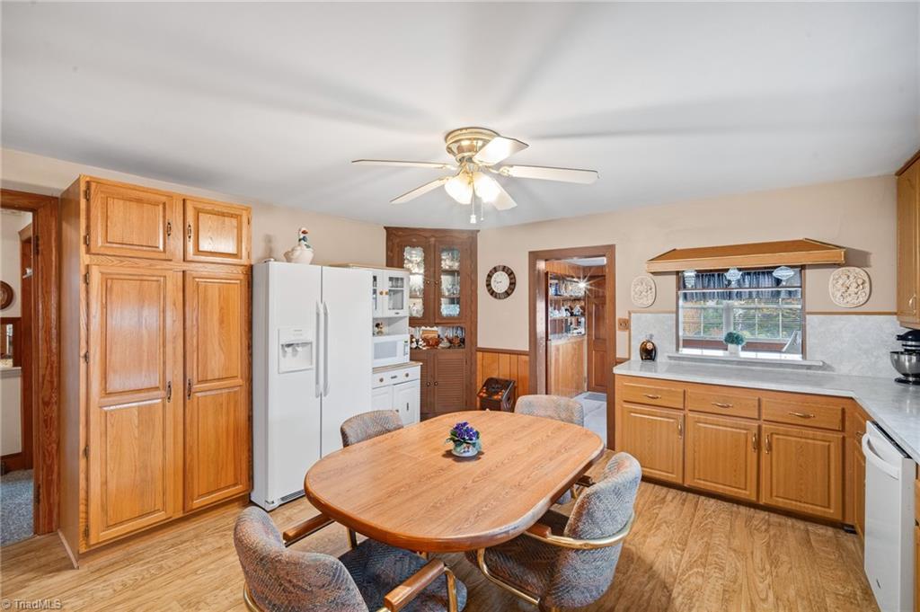 1246 Hickory Tree Road Winston-Salem, NC 27127 - Photo 5 of 27 Gallery Image 5