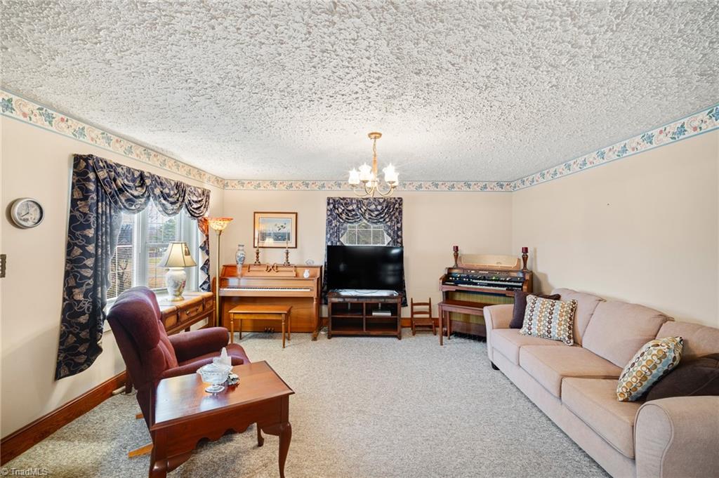 1246 Hickory Tree Road Winston-Salem, NC 27127 - Photo 6 of 27 Gallery Image 6