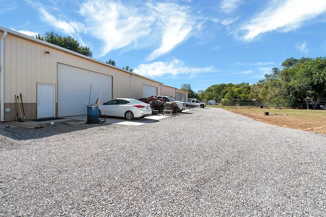 $700,000 | 5723 South Broadway, Wichita, KS 67216