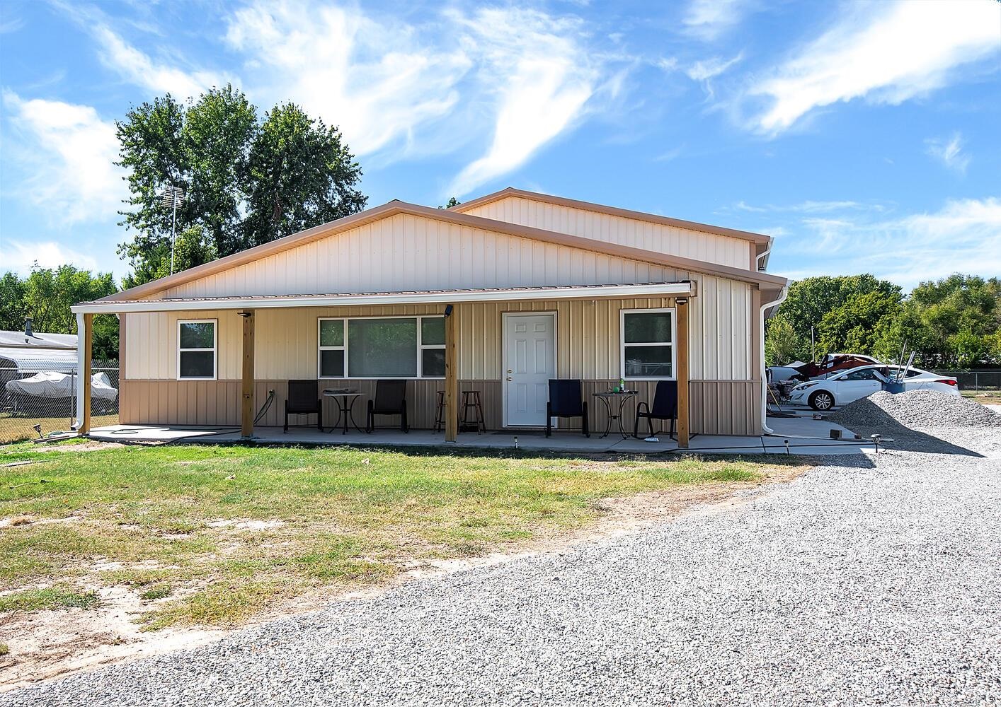 5723 South Broadway Wichita, KS 67216 - Photo 4 of 32