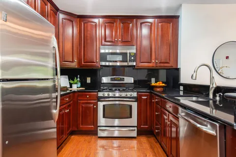 $609,999 | 7400 River Road, Unit 302, North Bergen, NJ 07047