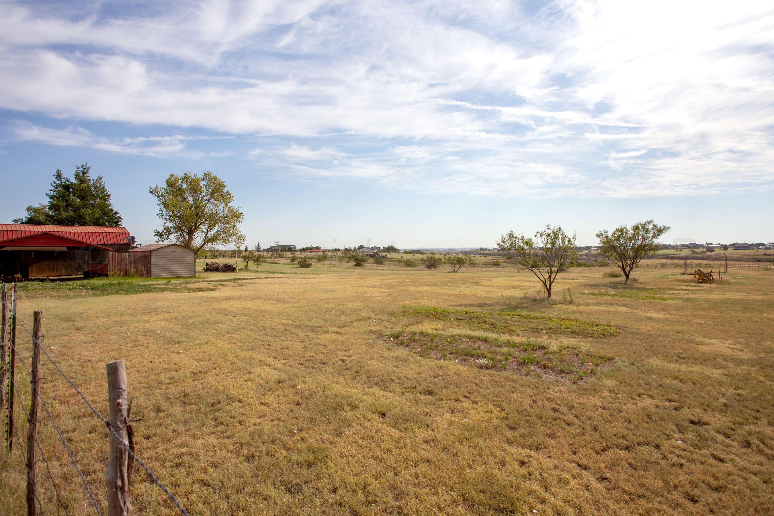 1500 2 Deer Trail Amarillo, TX 79124 - Photo 35 of 52 backyard