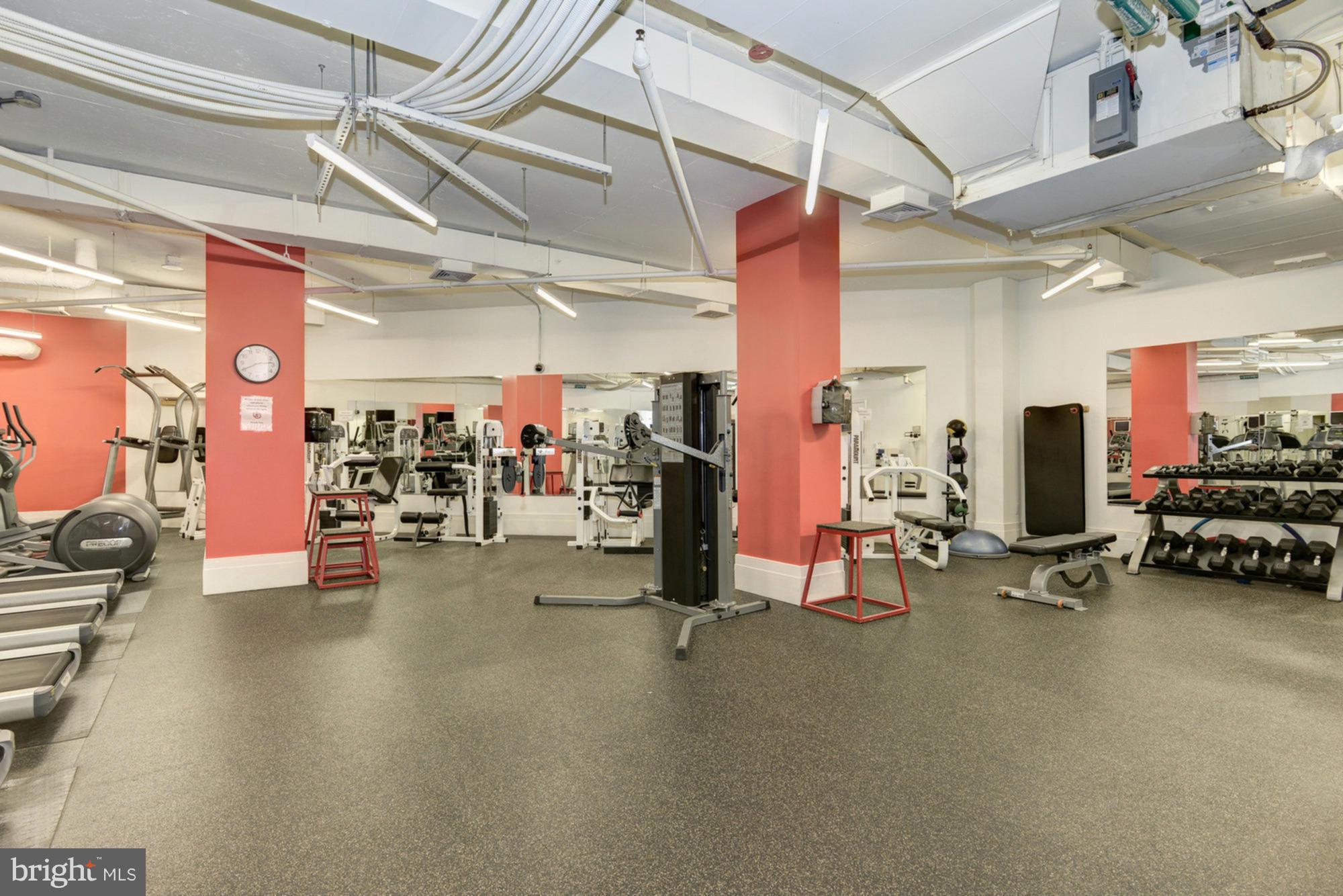 2425 L Street Northwest, Unit 412 Washington, DC 20037 - Photo 21 of 28 a view of a room with gym equipment