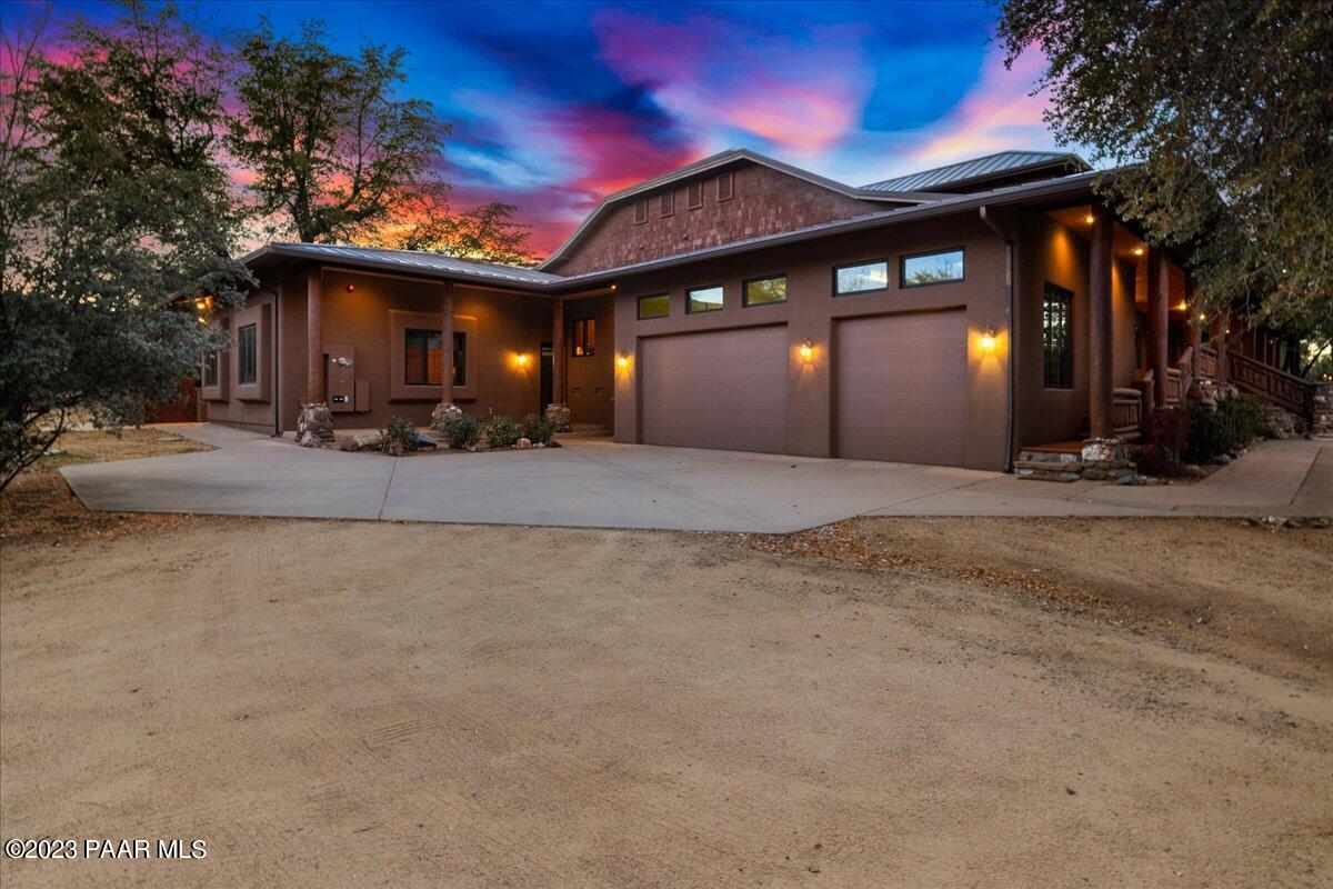 3475 Renegade Road Prescott, AZ 86305 - Photo 13 of 109 Garage