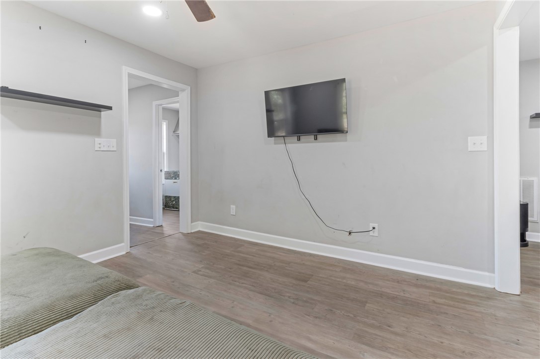 1411 Mathis Road Greenwood, SC 29649 - Photo 9 of 38 Gallery Image 9