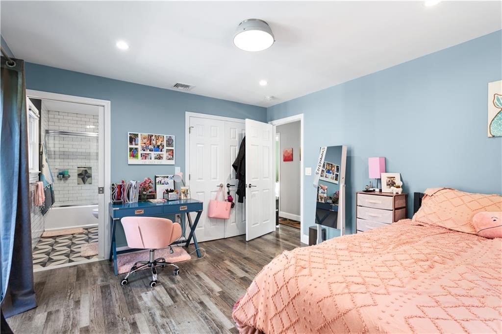 4 James Street, Unit 1 Middletown, RI 02842 - Photo 13 of 28