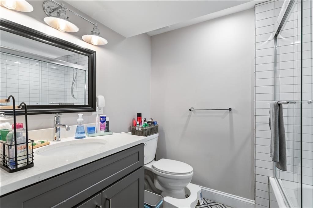 4 James Street, Unit 1 Middletown, RI 02842 - Photo 24 of 28