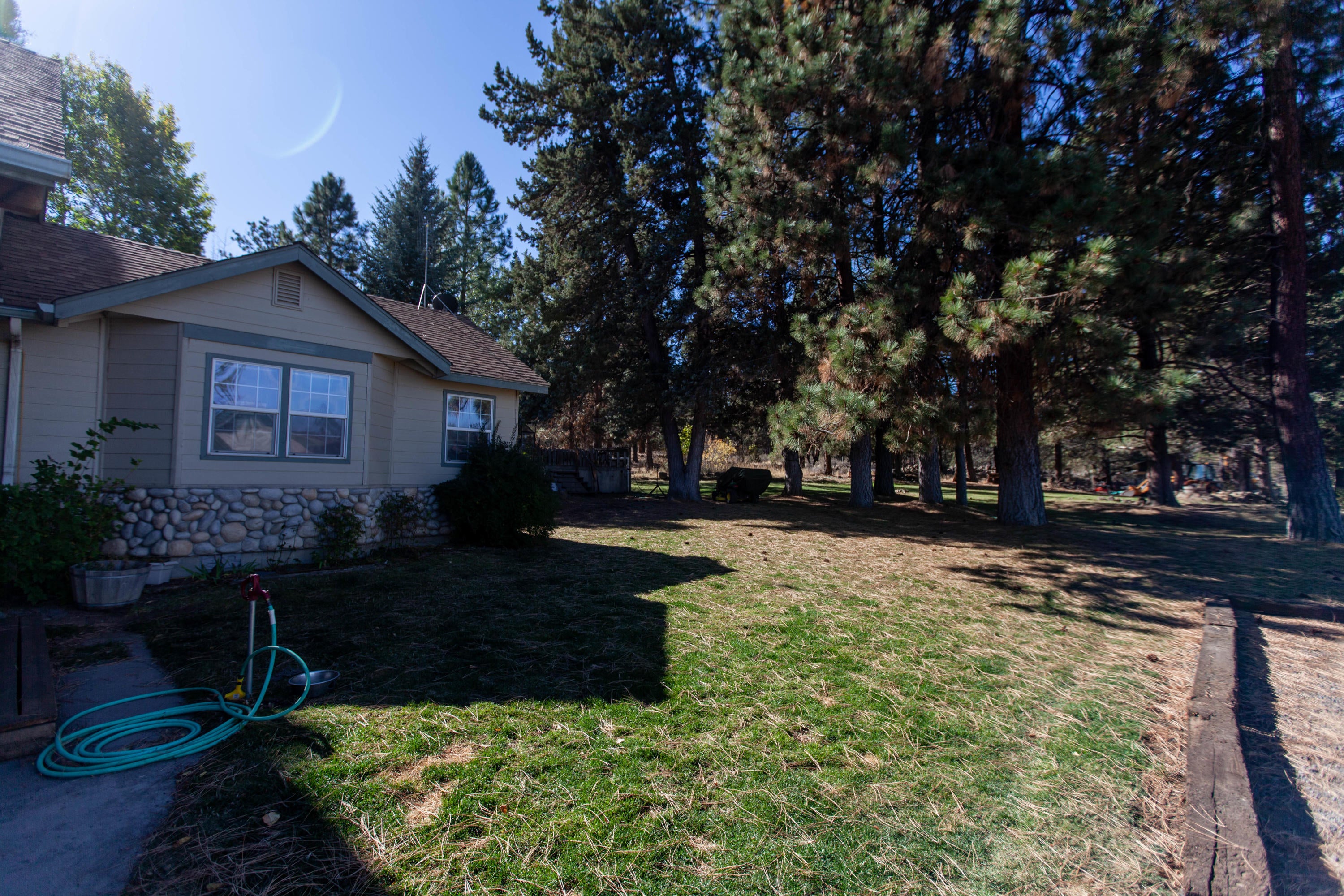 60436 Rimfire Road Bend, OR 97702 - Photo 2 of 27 03