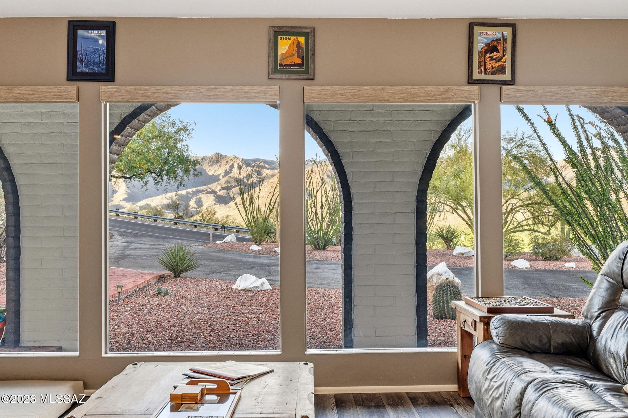 4641 North Rockcliff Road Tucson, AZ 85750 - Photo 11 of 48 Living Room Windows