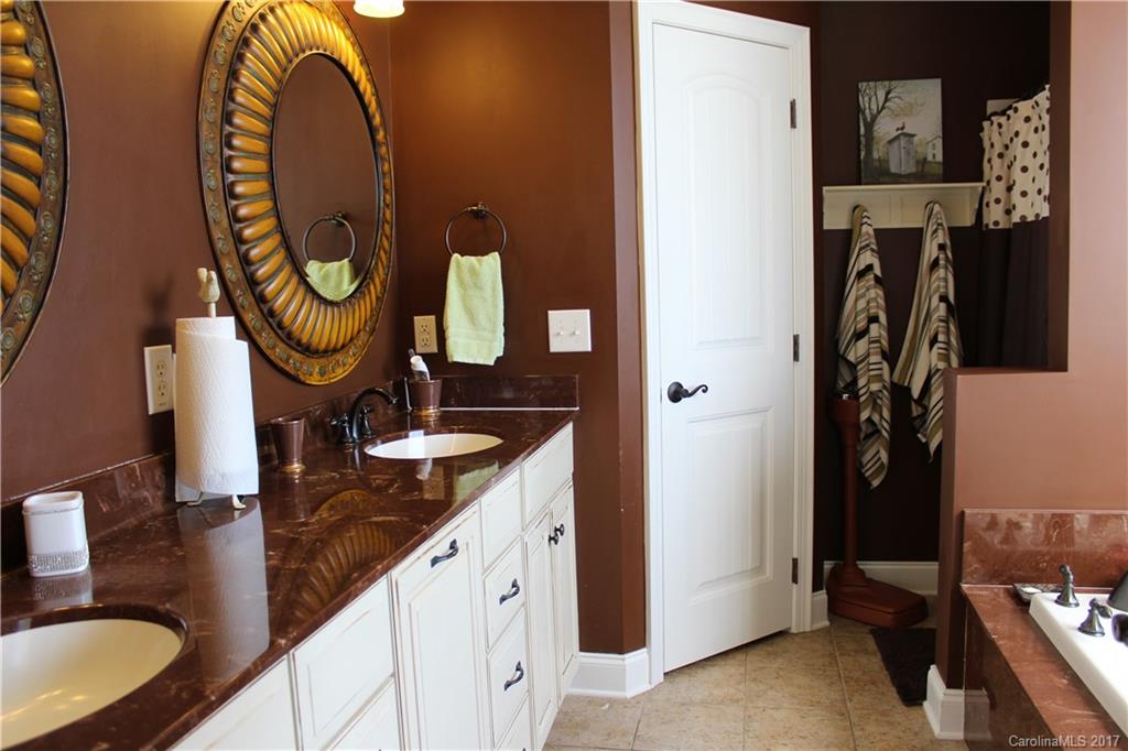 35 Laycock Road, Unit 1 Hendersonville, NC 28792 - Photo 12 of 35 Gallery Image 12