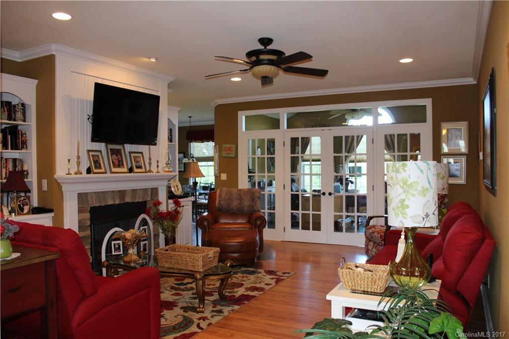 35 Laycock Road, Unit 1 Hendersonville, NC 28792 - Photo 13 of 35 Gallery Image 13