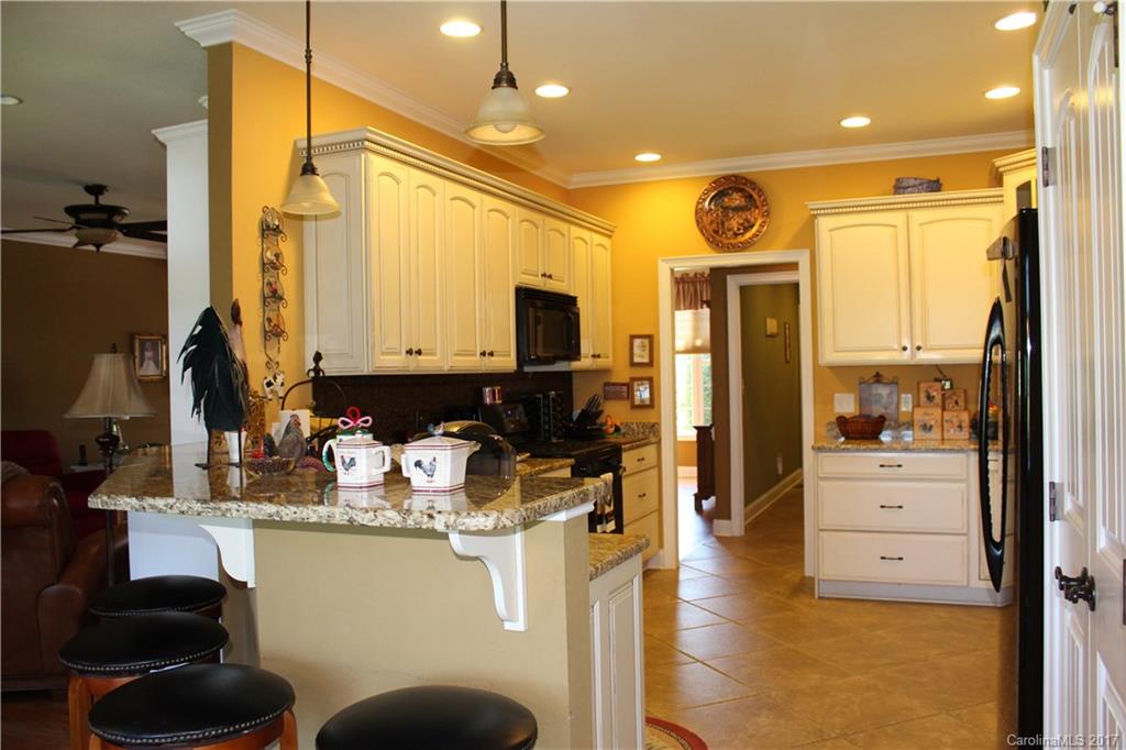 35 Laycock Road, Unit 1 Hendersonville, NC 28792 - Photo 16 of 35 Gallery Image 16