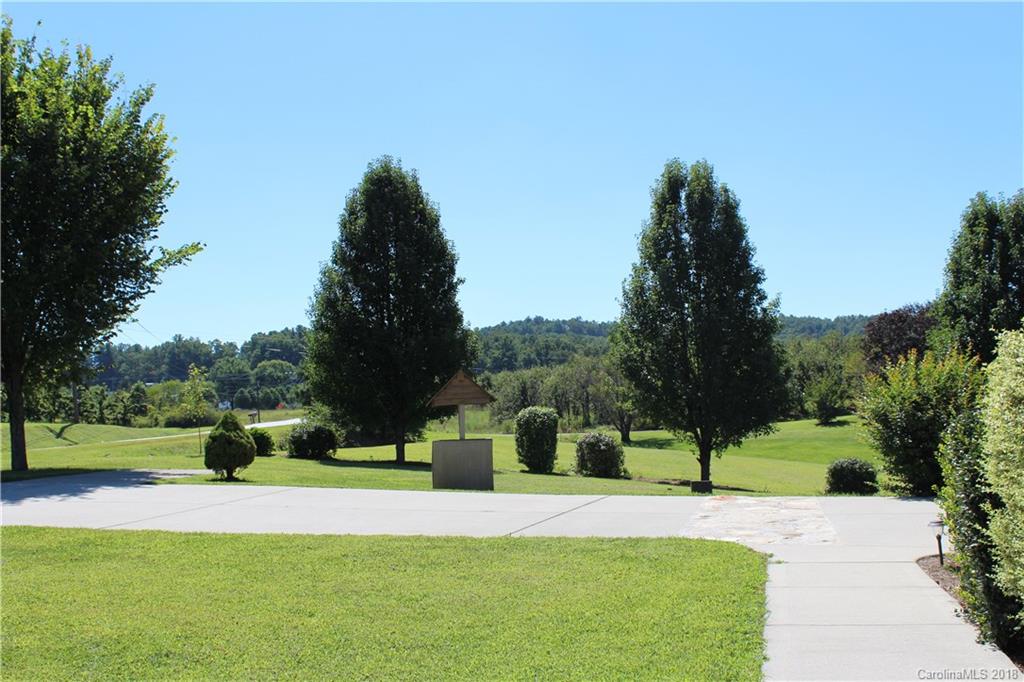 35 Laycock Road, Unit 1 Hendersonville, NC 28792 - Photo 29 of 35 Gallery Image 29