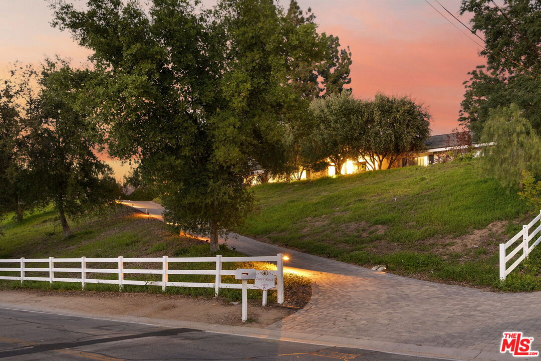 25021 Jim Bridger Road Hidden Hills, CA 91302 - Photo 27 of 30 a view of outdoor space and yard