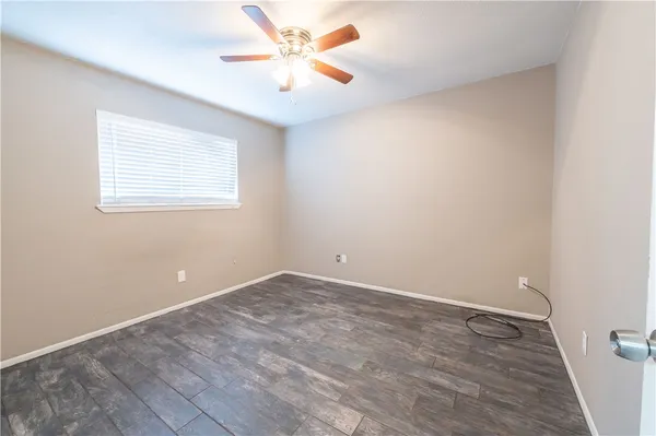 $1,700 | 910 Red Start Circle, Corpus Christi, TX 78418