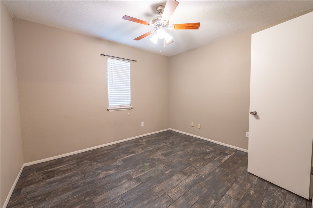 910 Red Start Circle Corpus Christi, TX 78418 - Photo 15 of 20