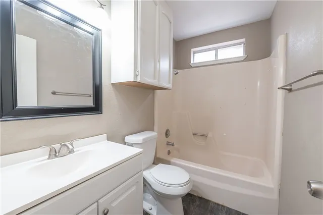 $1,700 | 910 Red Start Circle, Corpus Christi, TX 78418