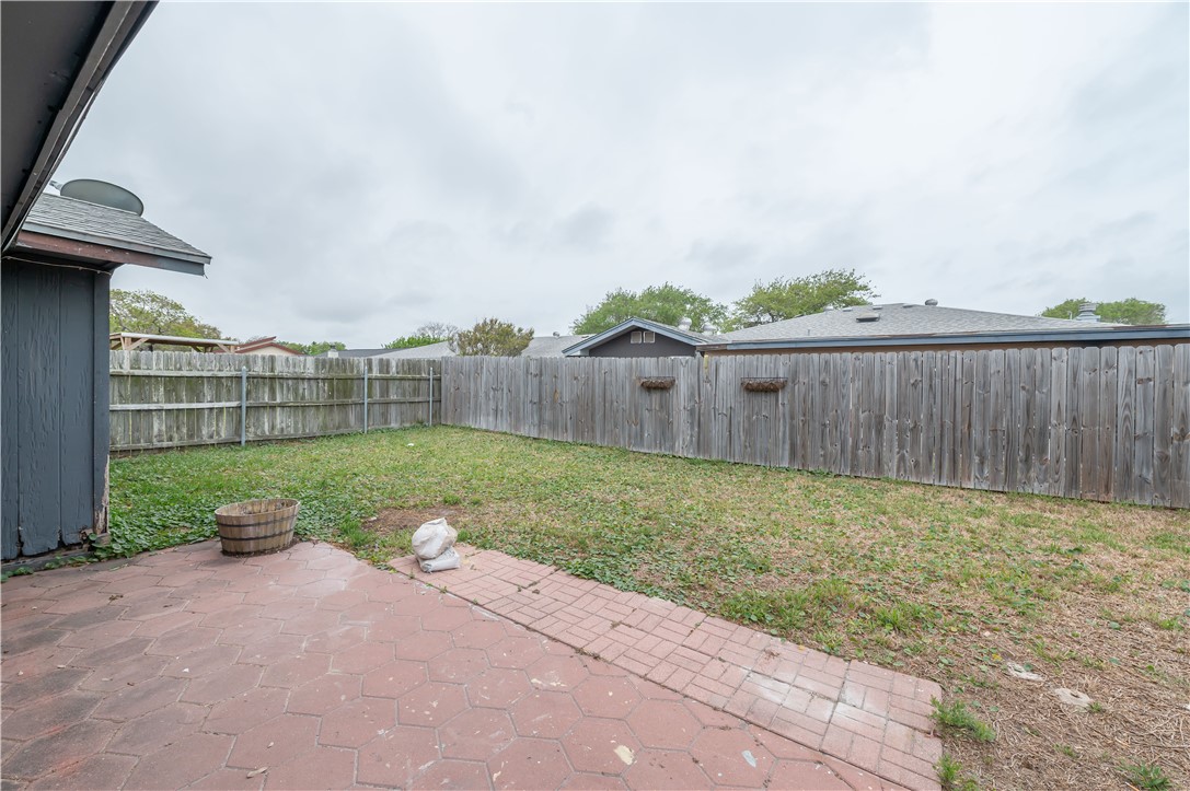 910 Red Start Circle Corpus Christi, TX 78418 - Photo 18 of 20