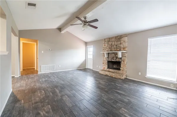 $1,700 | 910 Red Start Circle, Corpus Christi, TX 78418