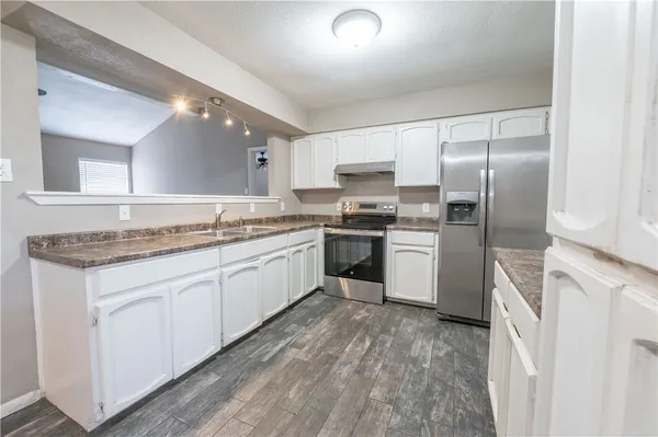 $1,700 | 910 Red Start Circle, Corpus Christi, TX 78418