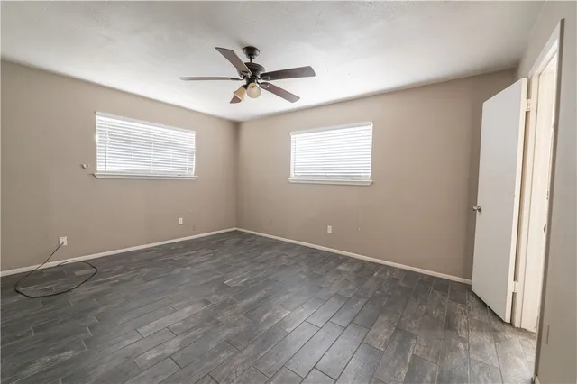 $1,700 | 910 Red Start Circle, Corpus Christi, TX 78418