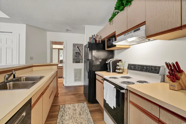 $235,000 | 802 Colony Place, Unit 2E, Sunset Beach, NC 28468