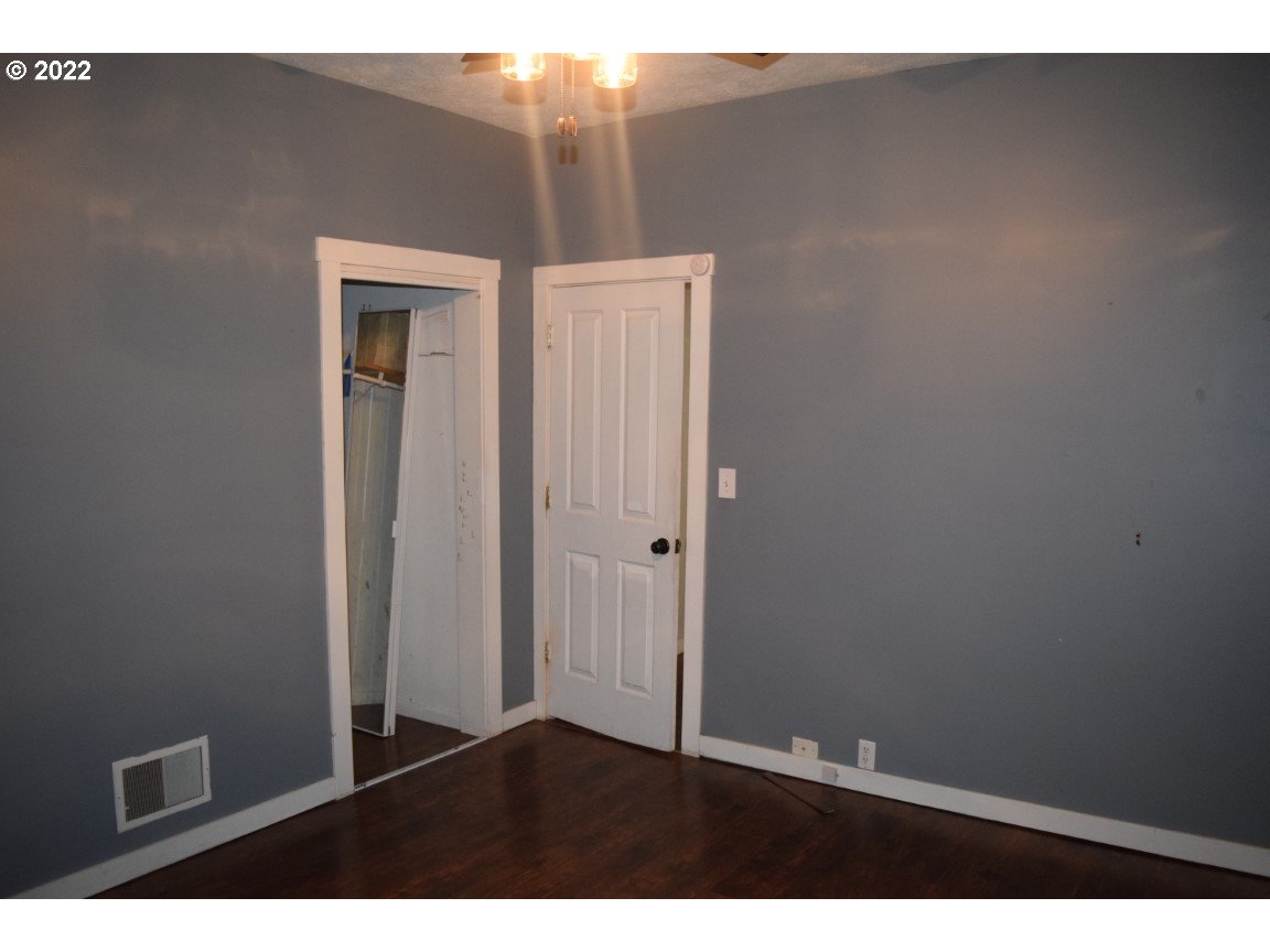 311 Northwest 4th Street Pendleton, OR 97801 - Photo 15 of 29 Gallery Image 15