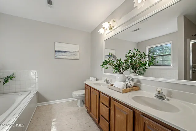 $549,000 | 994 Dowlingwood Drive, Beaufort, SC 29902