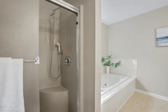 $549,000 | 994 Dowlingwood Drive, Beaufort, SC 29902