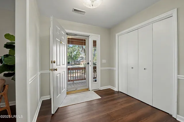 $549,000 | 994 Dowlingwood Drive, Beaufort, SC 29902