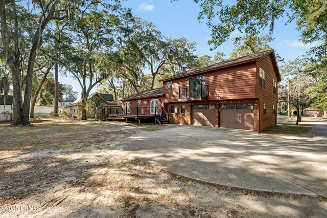 $549,000 | 994 Dowlingwood Drive, Beaufort, SC 29902
