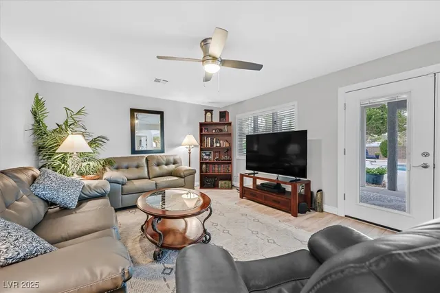 $780,000 | 18 Hummingbird Circle, Henderson, NV 89014