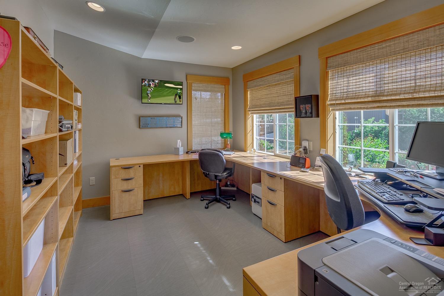 61185 Larsen Road Bend, OR 97702 - Photo 17 of 25 Additional Photo