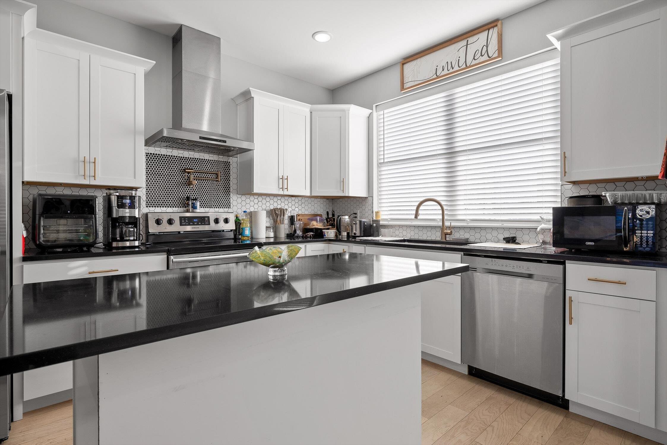 1428 Stockyard Place Chattanooga, TN 37408 - Photo 3 of 82 02-Stockyard-1